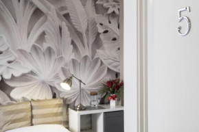 Гостиница RossoCorallo B&B  Катания
